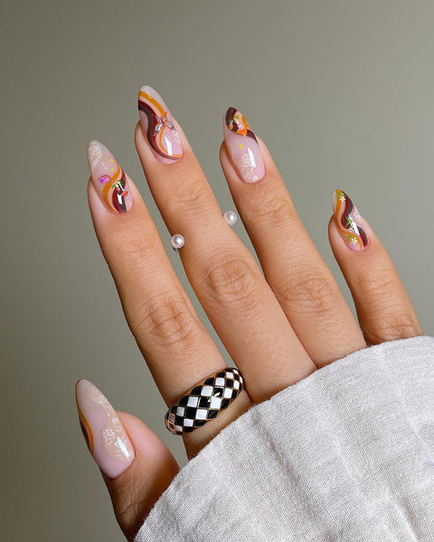 27 Almond Nails Designs to Try Now | Glamour